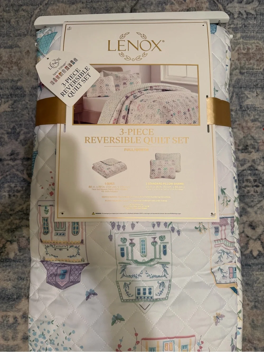 Lenox Full/Queen Reversible Quilt Set in White with Pastel Accents